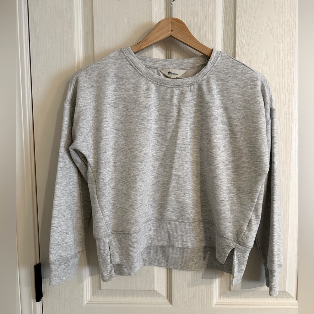 Crew Neck Crop Sweatshirt